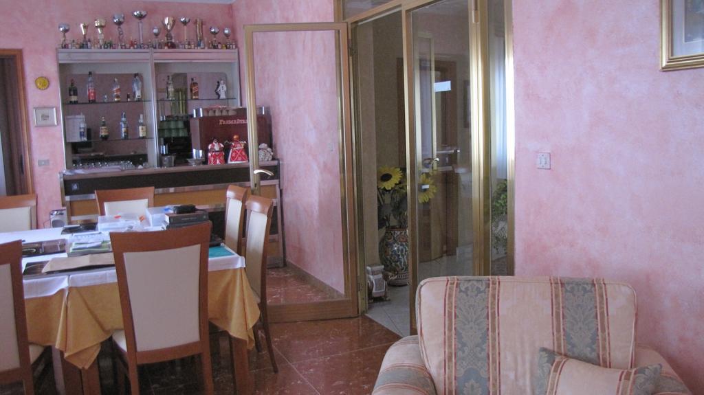Albergo La Primula Chianciano Terme Exterior photo